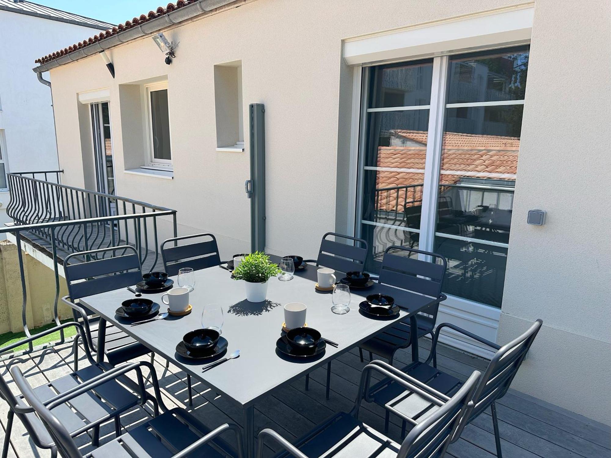 Les Appartements Du Carnot - Terrasses Et Jardins Ла-Рошель Экстерьер фото